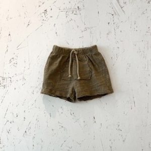 PANTALÓN CORTO BOLSILLO OLIVA